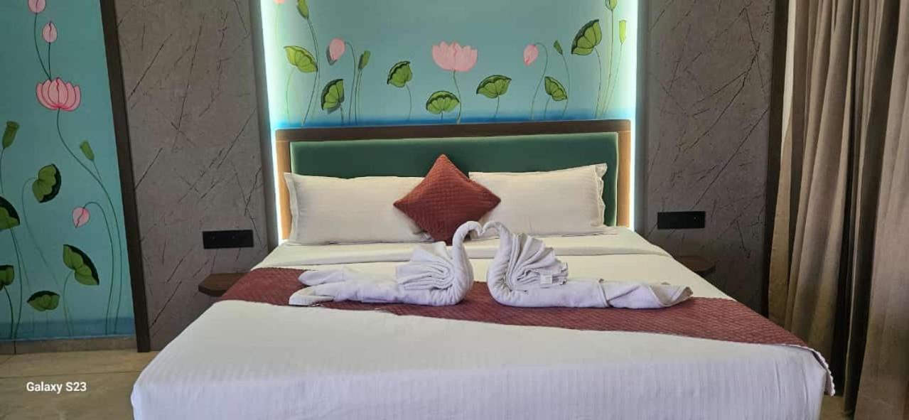 Shree Jalaram Resort Kodāe 外观 照片