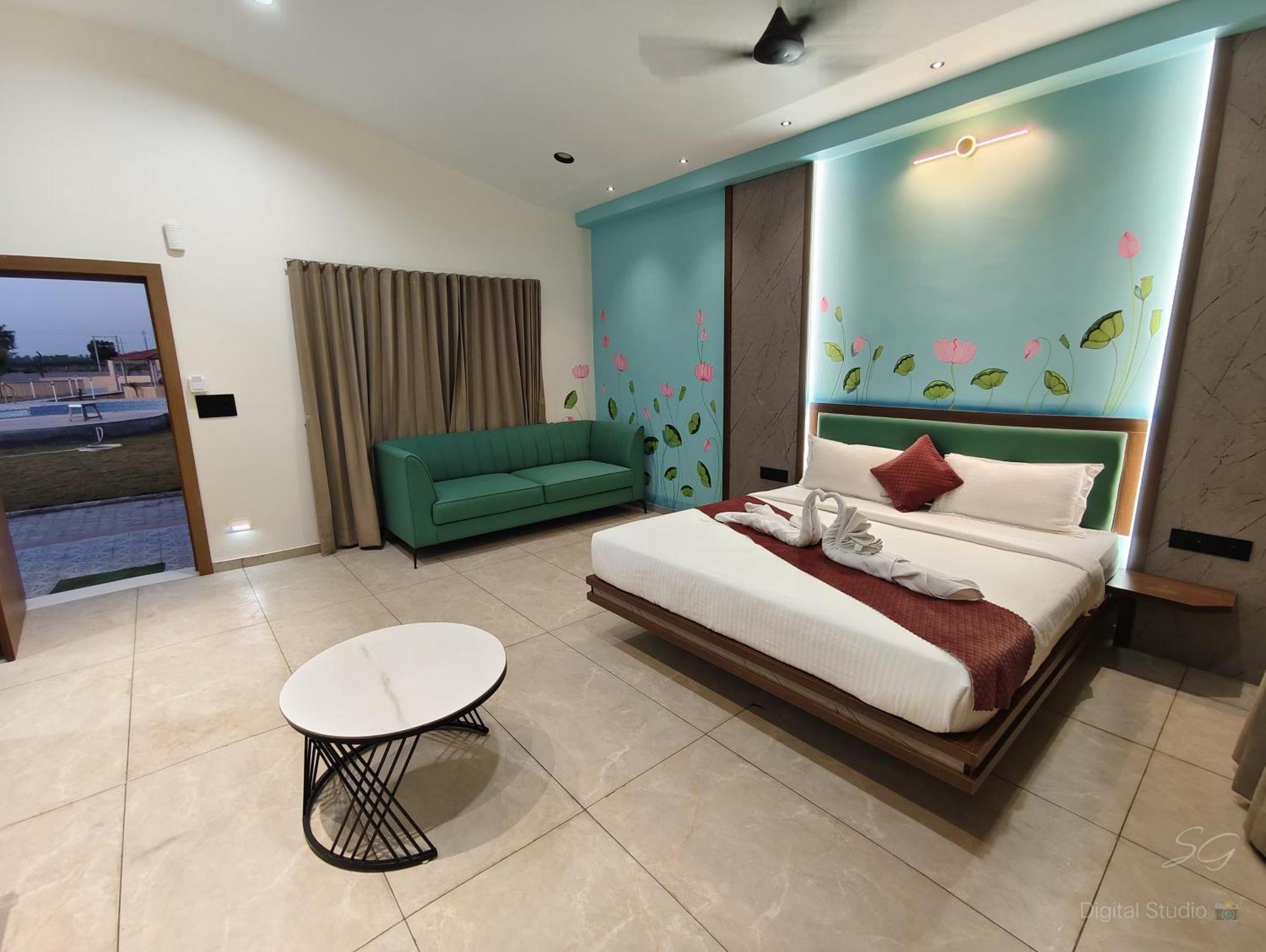 Shree Jalaram Resort Kodāe 外观 照片